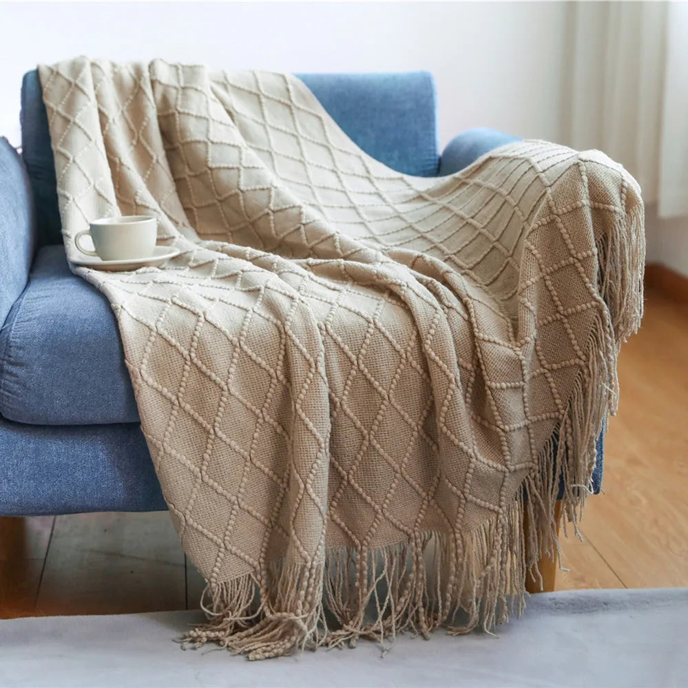 InyaHome Geometric Throw Blanket with Fringe – Decorative Winter Throw for Couch & Sofa
