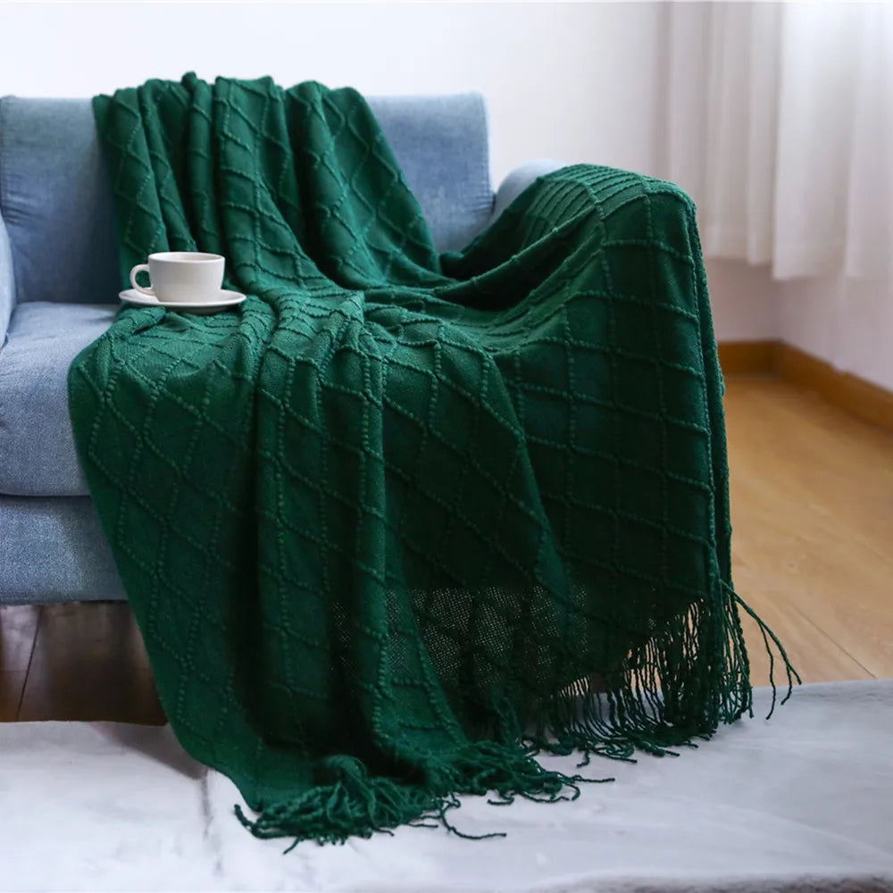 InyaHome Geometric Throw Blanket with Fringe – Decorative Winter Throw for Couch & Sofa